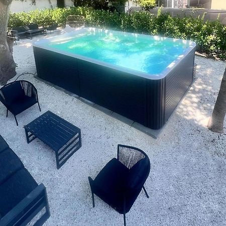 Roami At Grove 27 Apartment Miami Exterior foto