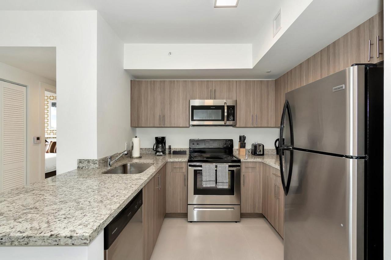 Roami At Grove 27 Apartment Miami Exterior foto