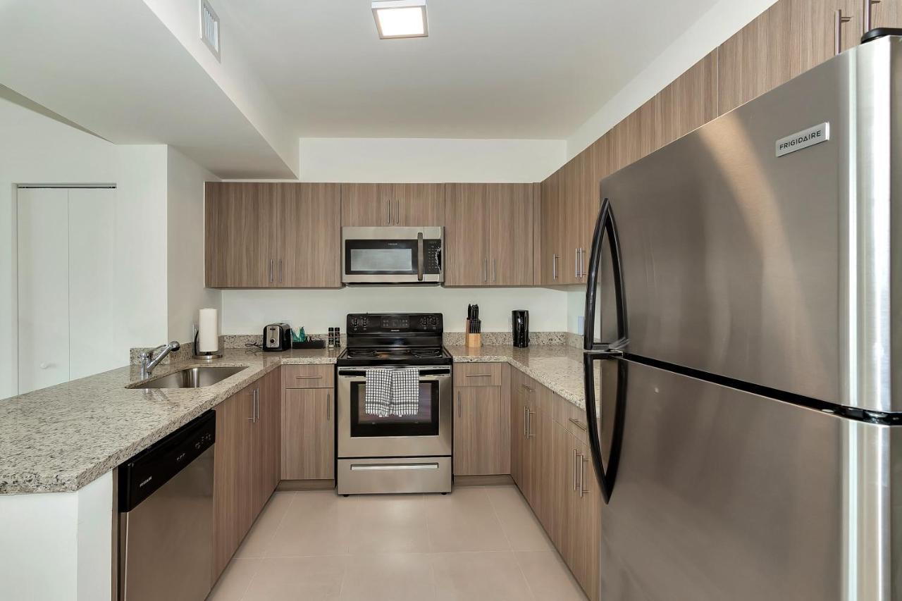 Roami At Grove 27 Apartment Miami Exterior foto