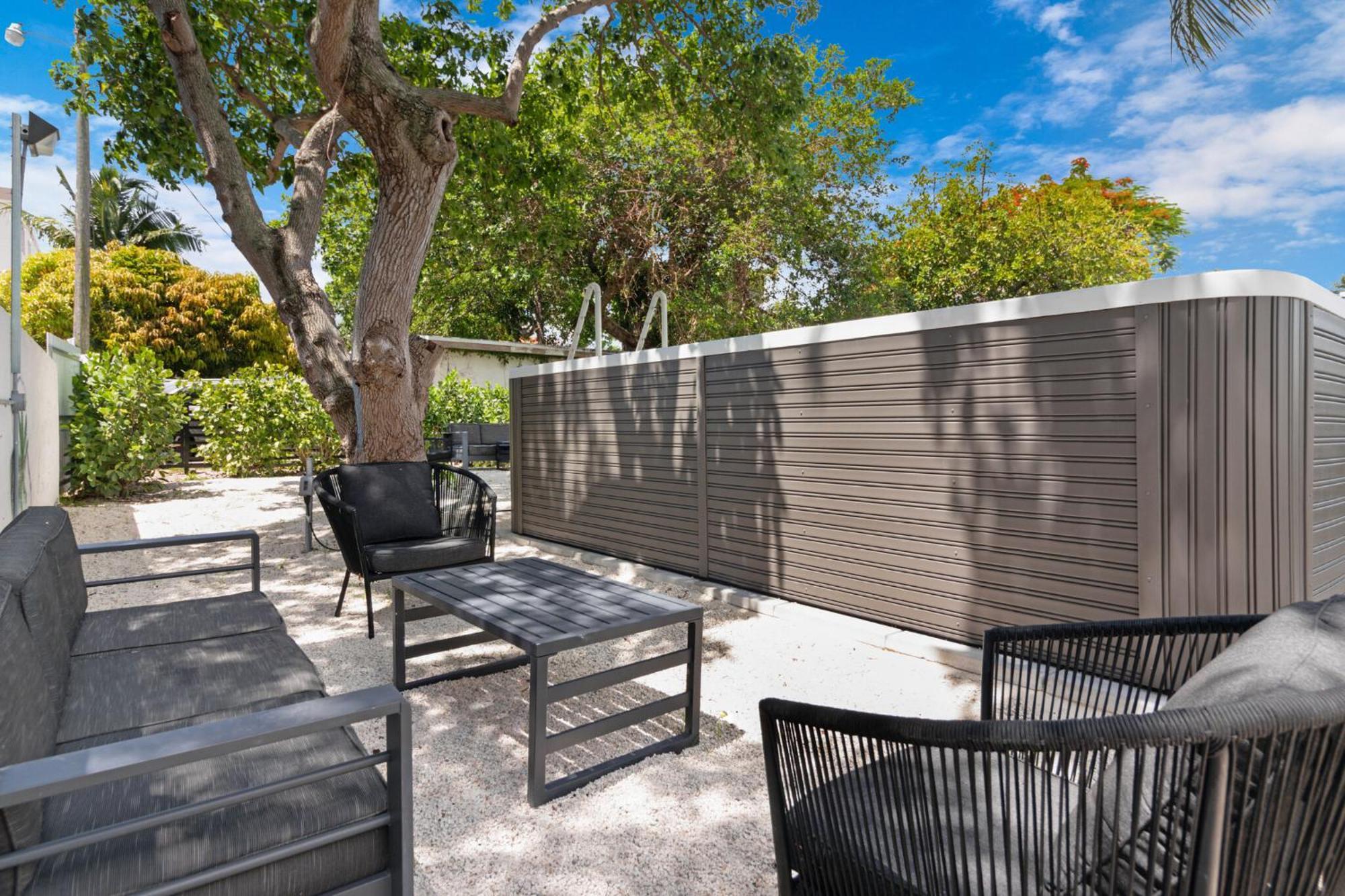 Roami At Grove 27 Apartment Miami Exterior foto